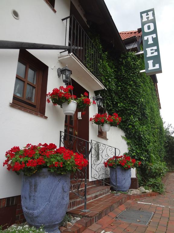 Hotel-Pension Stoeber Jever Bagian luar foto